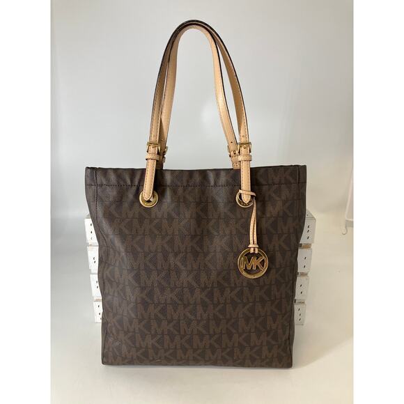 MICHAEL KORS, LARGE BROWN SIGNATURE PRINT PVC SHOULDER BAG - Picture 1 of 16